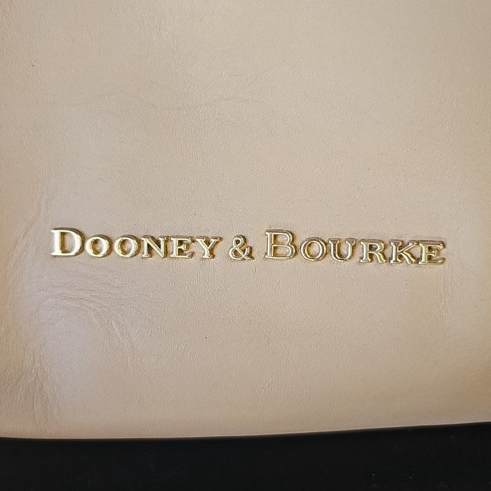 DOONEY & BOURKE Ladies Boutique Accessories